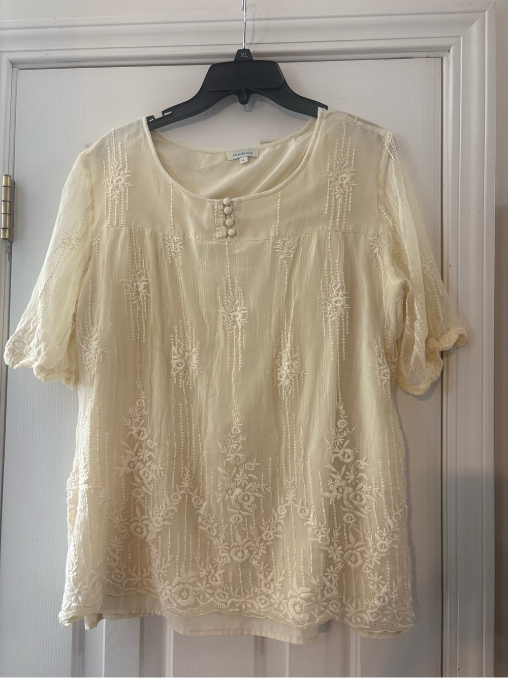 Sundance Cream Embroidered Puff-Sleeve Blouse